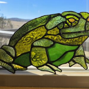 Green Toad Stained Glass | 9.5 × 6 Inches